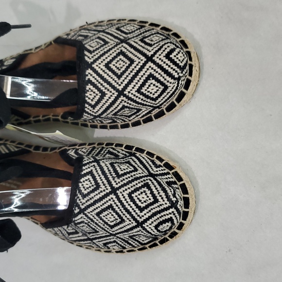 TOMS women's shoes Bella espadrille sandals beachy cruise vacation NWT 7.5 - Picture 12 of 12